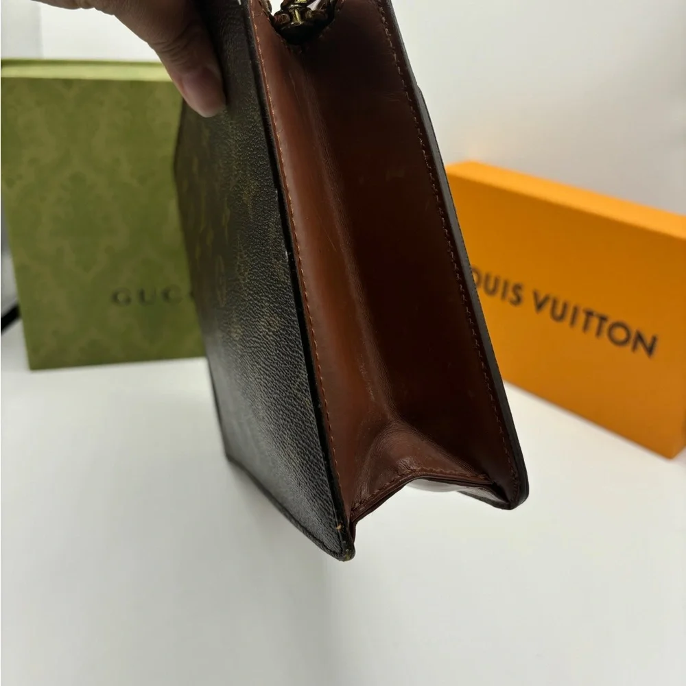 Louis Vuitton Vintage Pochette Clutch - Picture 9 of 14